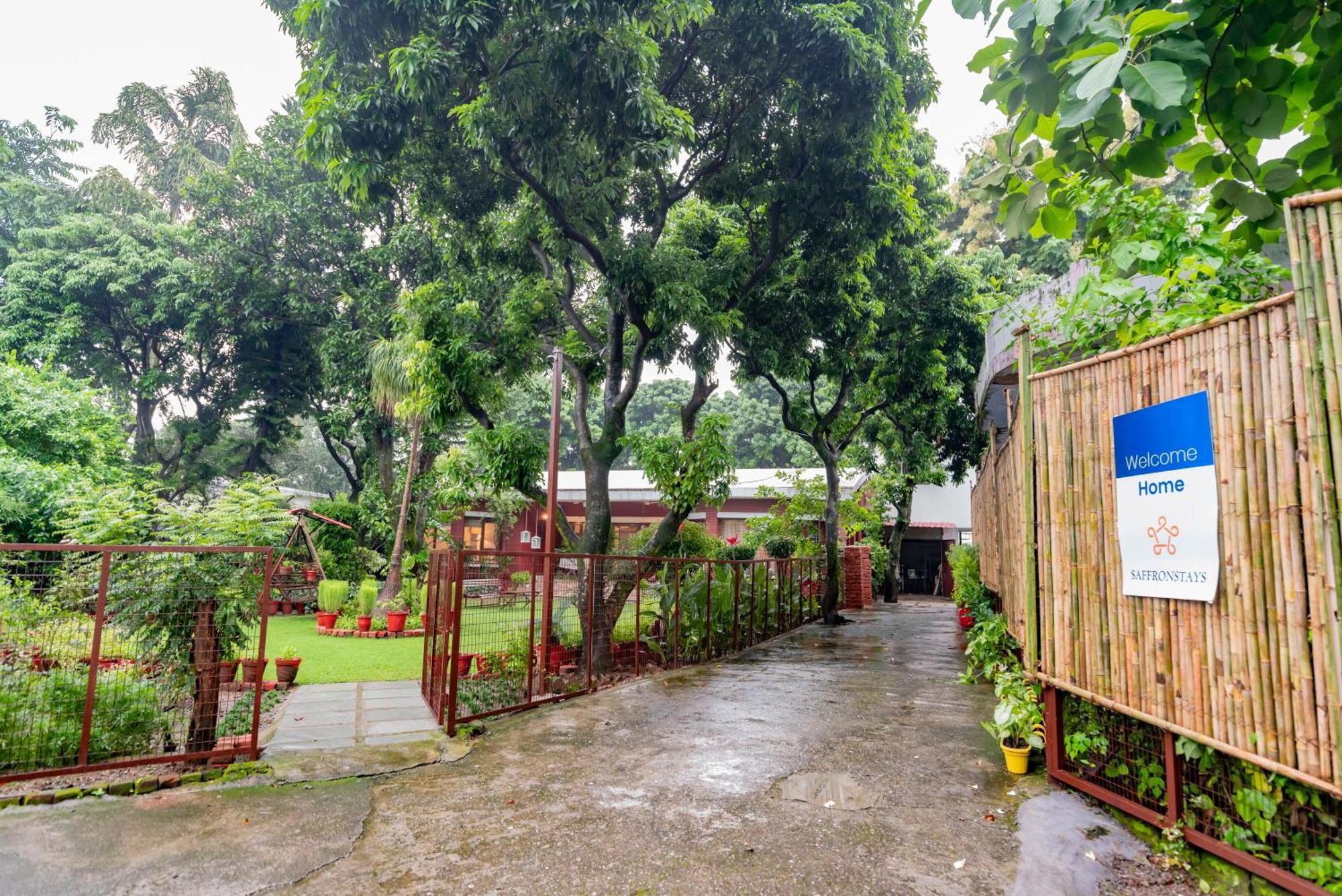 Saffronstays Doon Garden Villa - Near Doon School And Mall Road Dehradún Kültér fotó
