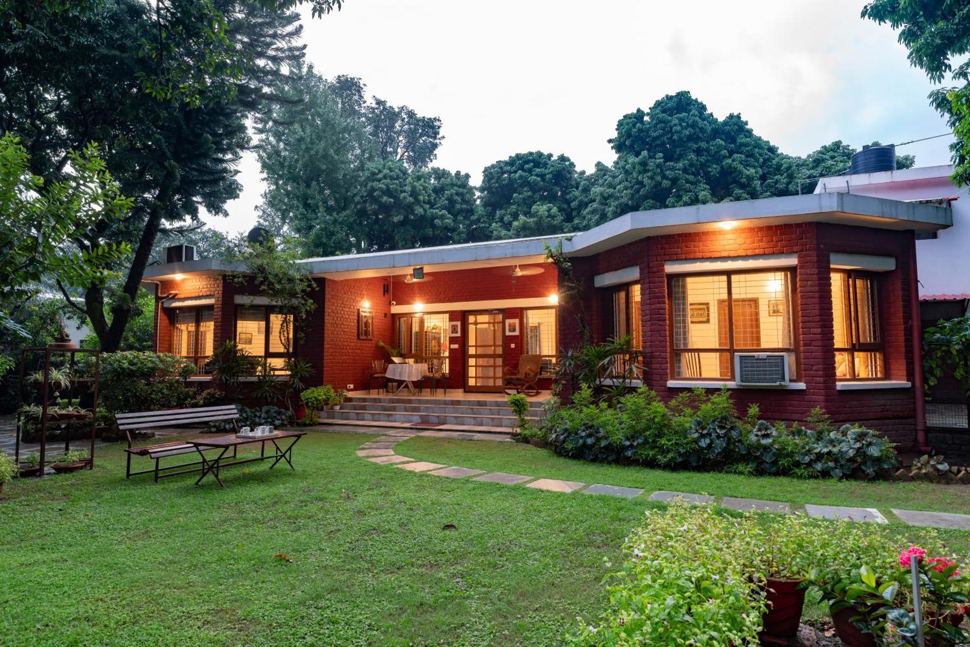 Saffronstays Doon Garden Villa - Near Doon School And Mall Road Dehradún Kültér fotó