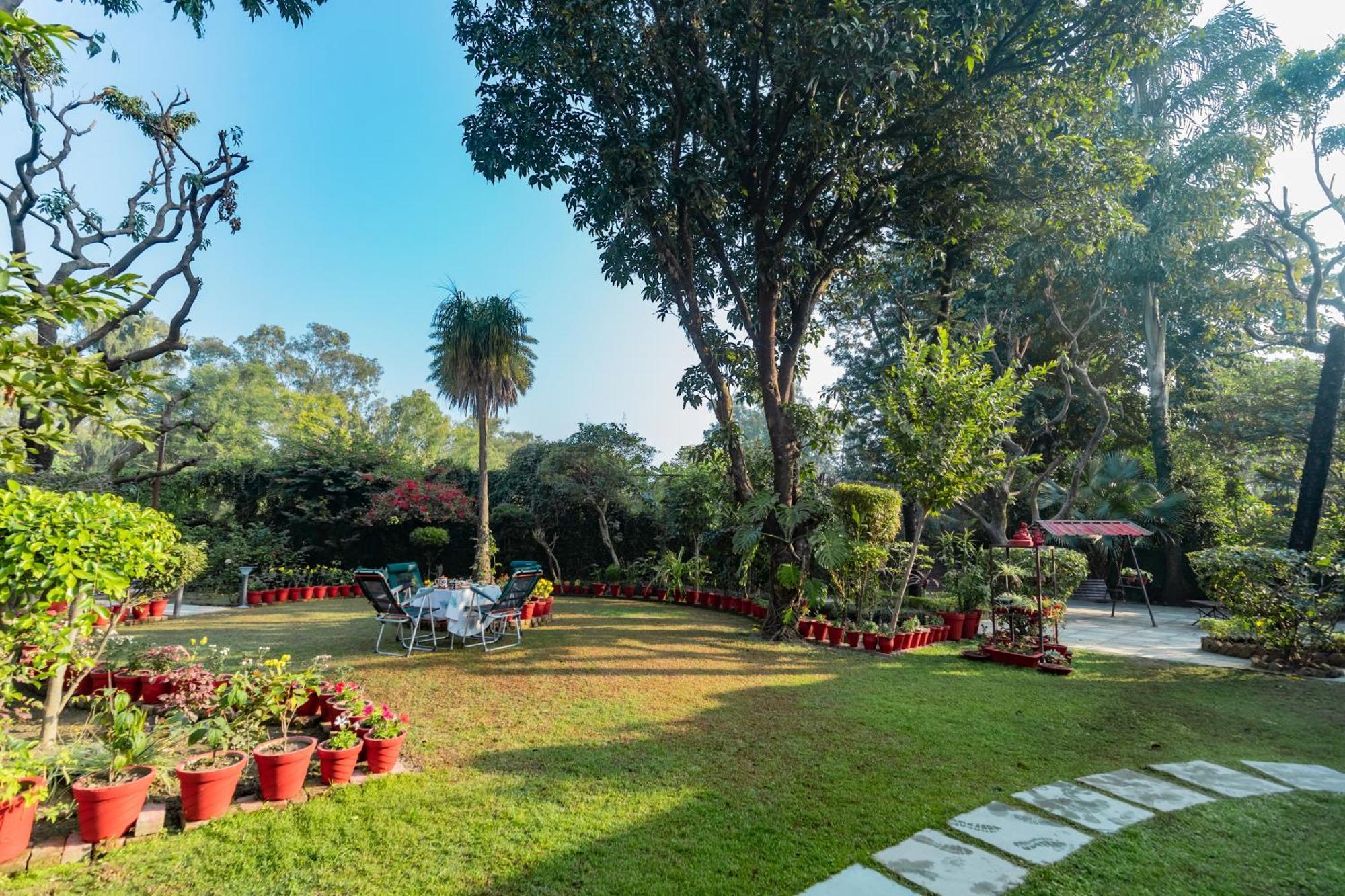 Saffronstays Doon Garden Villa - Near Doon School And Mall Road Dehradún Kültér fotó